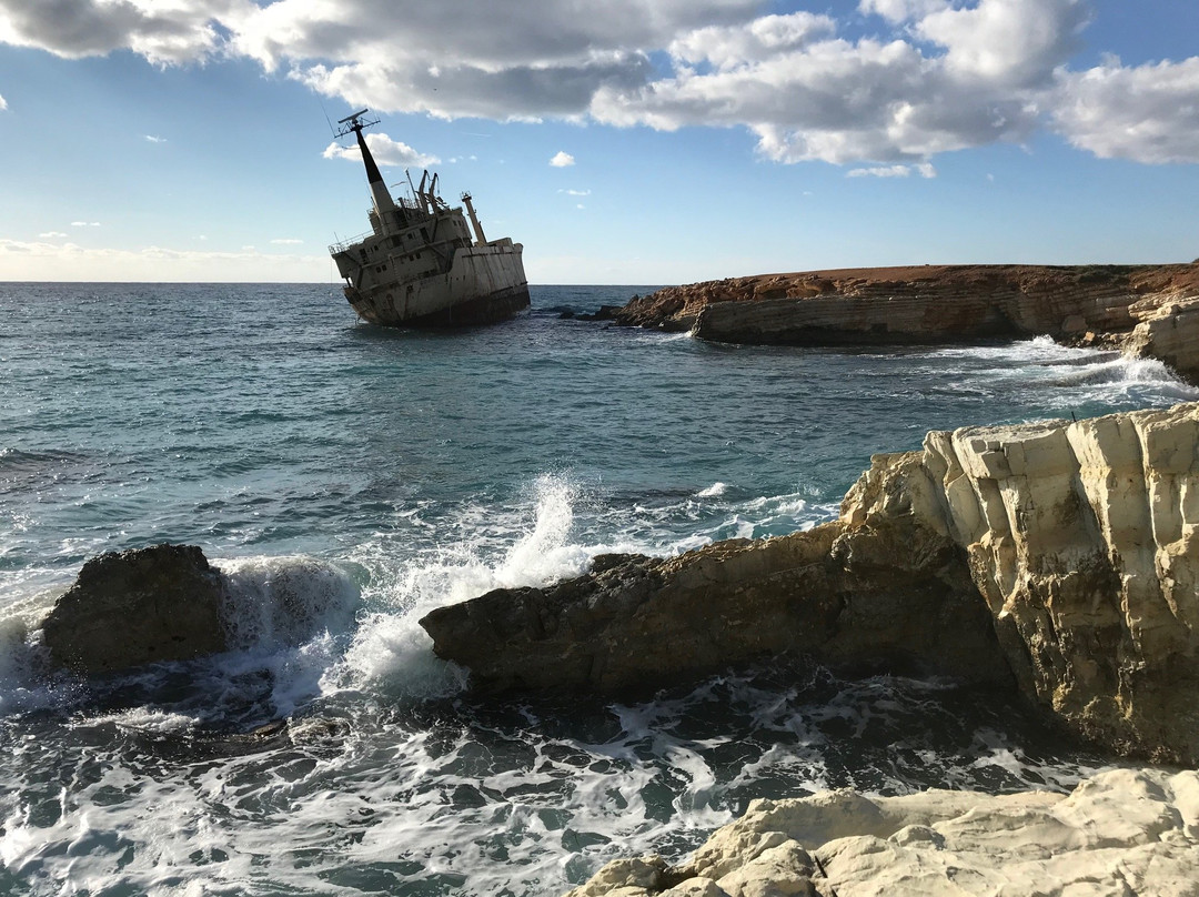 Edro III Shipwreck景点图片