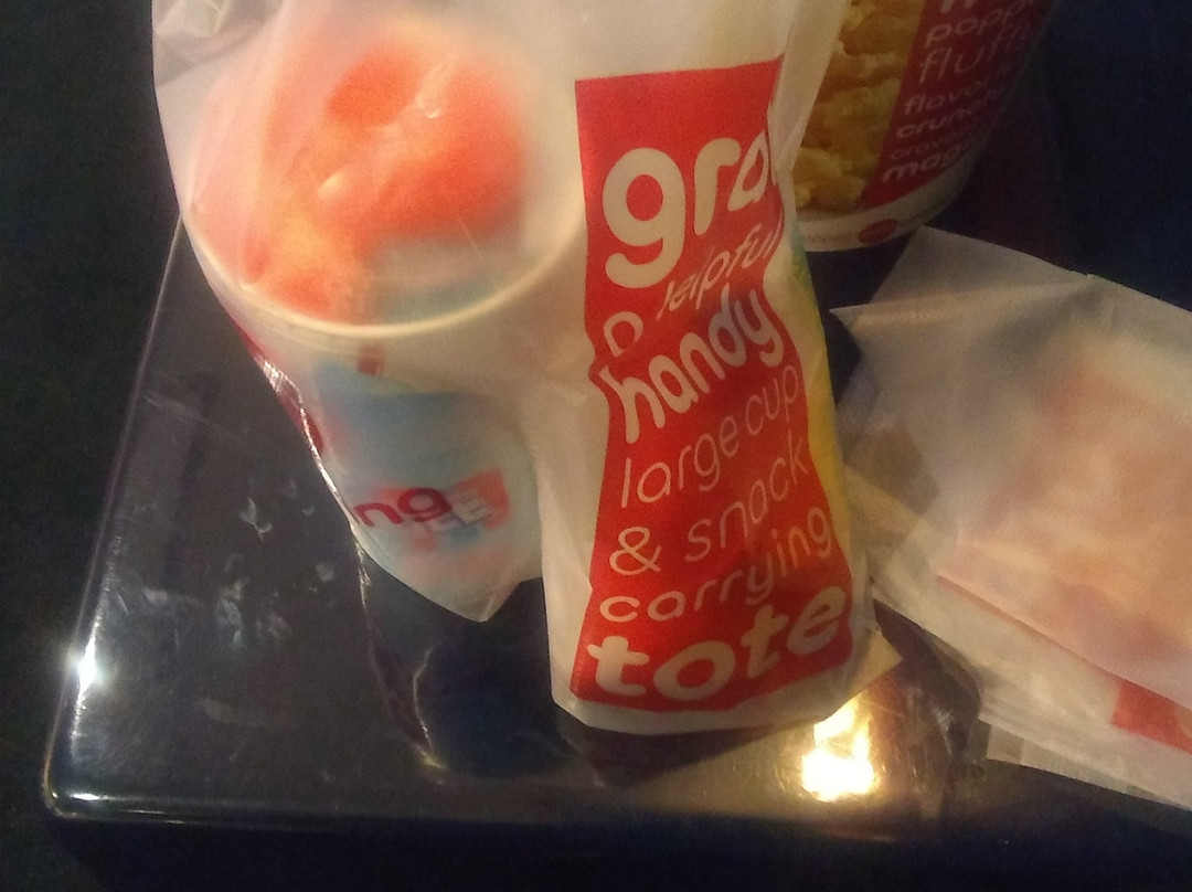 Mayfair Mall-沃瓦托萨必去景点