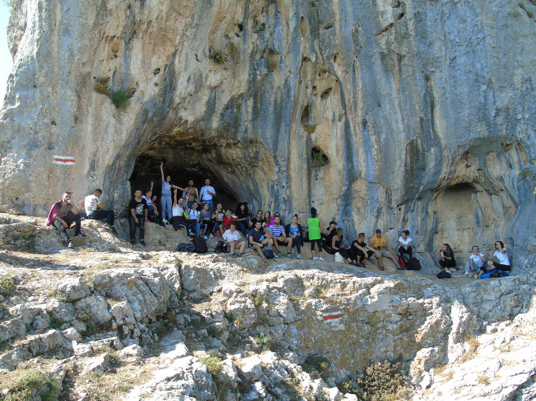 Exploringwithgysi-地拉那必去景点