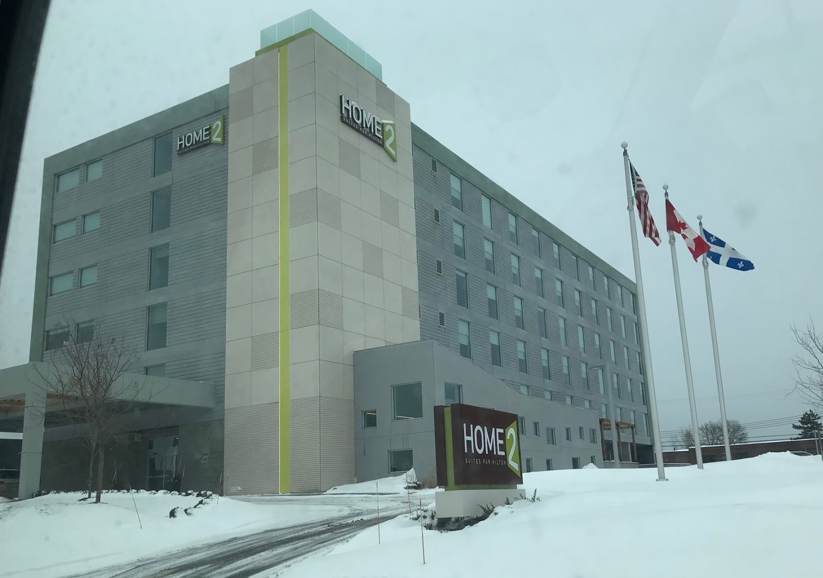 Home2 Suites by Hilton Montreal Dorval-浴室