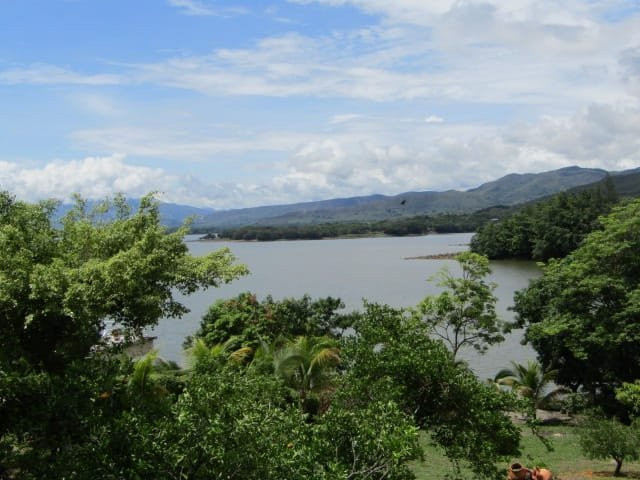 Dam of Betania-Yaguara必去景点