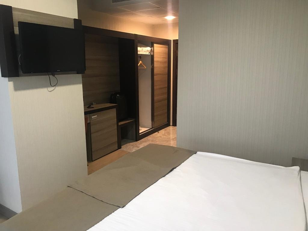 The Corner Hotel主图