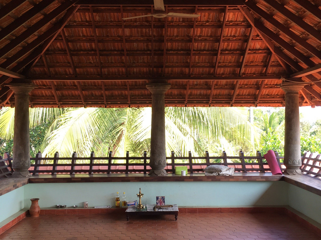 Amrutham-Gamaya主图