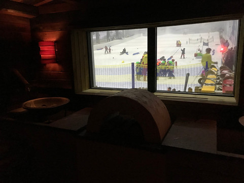 杜塞尔多夫/诺伊斯火与冰酒店主图