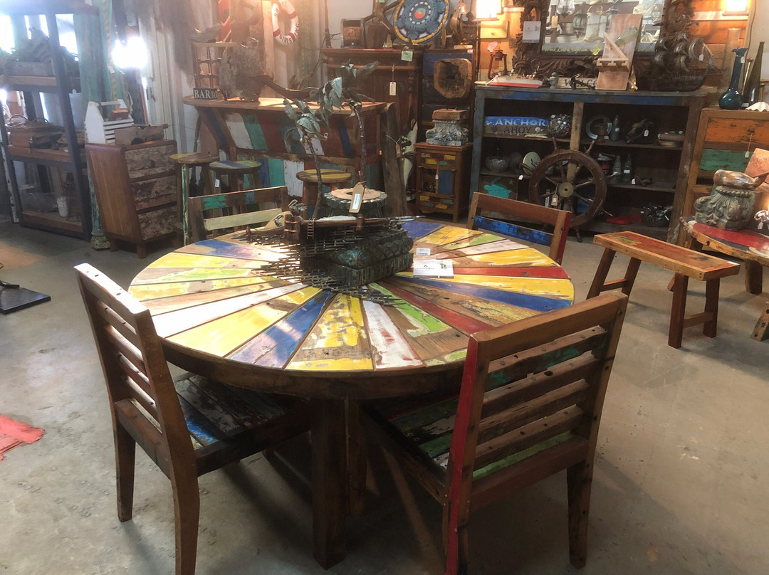 Sarasota Architectural Salvage - Downtown-萨拉索塔必去景点