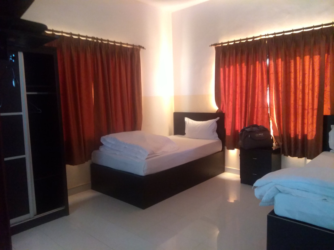 Al Basateen Hotel Apartment主图