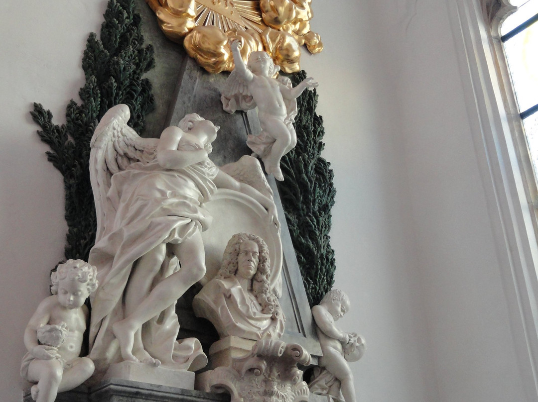 St Elizabeth of Hungary Roman Catholic Parish景点图片