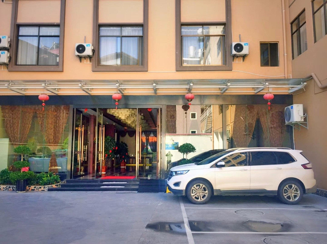 瑞丽边城酒店主图