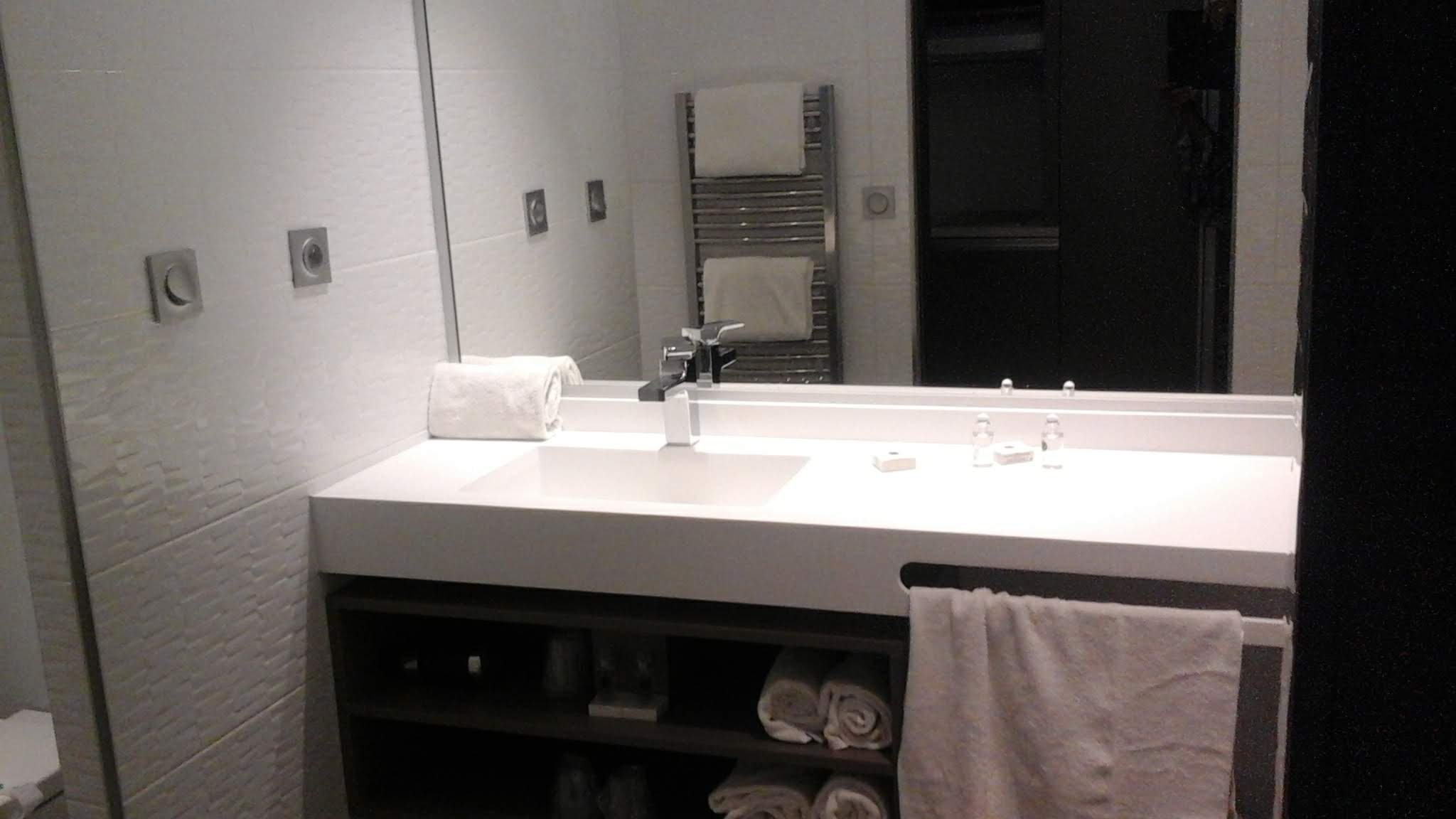 Nemea Appart'hotel Toulouse Aéroport-浴室