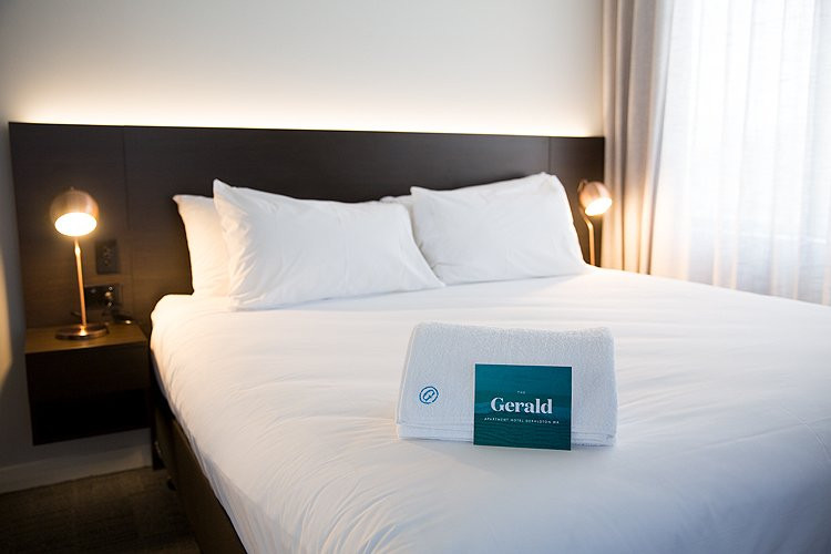 The Gerald Apartment Hotel主图