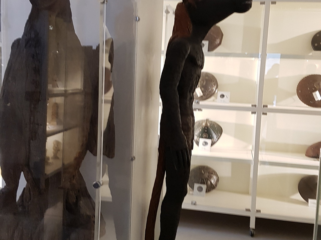 Book Museum cum Ethnology Center-马利仅那必去景点