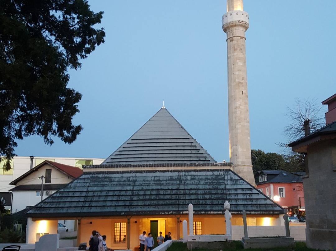 Turalibegova Džamija景点图片