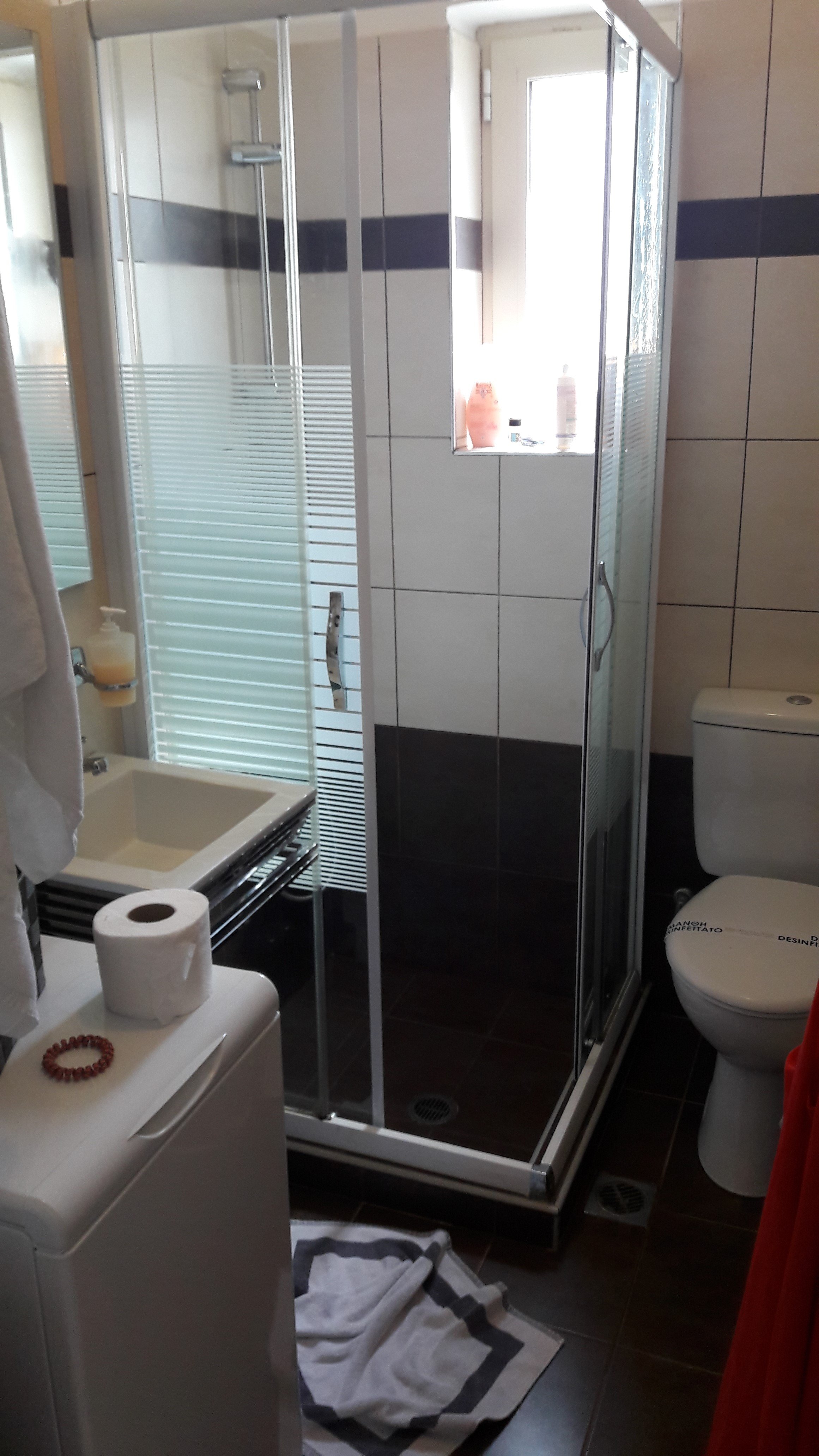 Hotel Thea - Studios & Suites-浴室