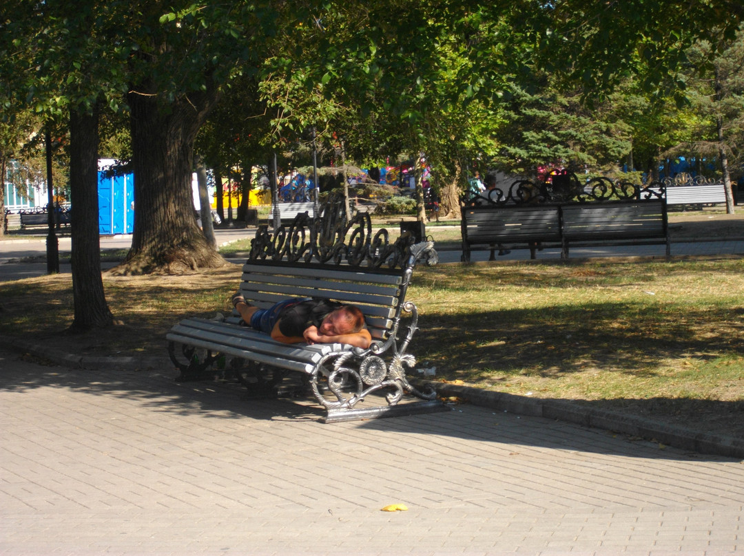 Bychkovi-Hoduvalnyku Monument-Berdyansk必去景点
