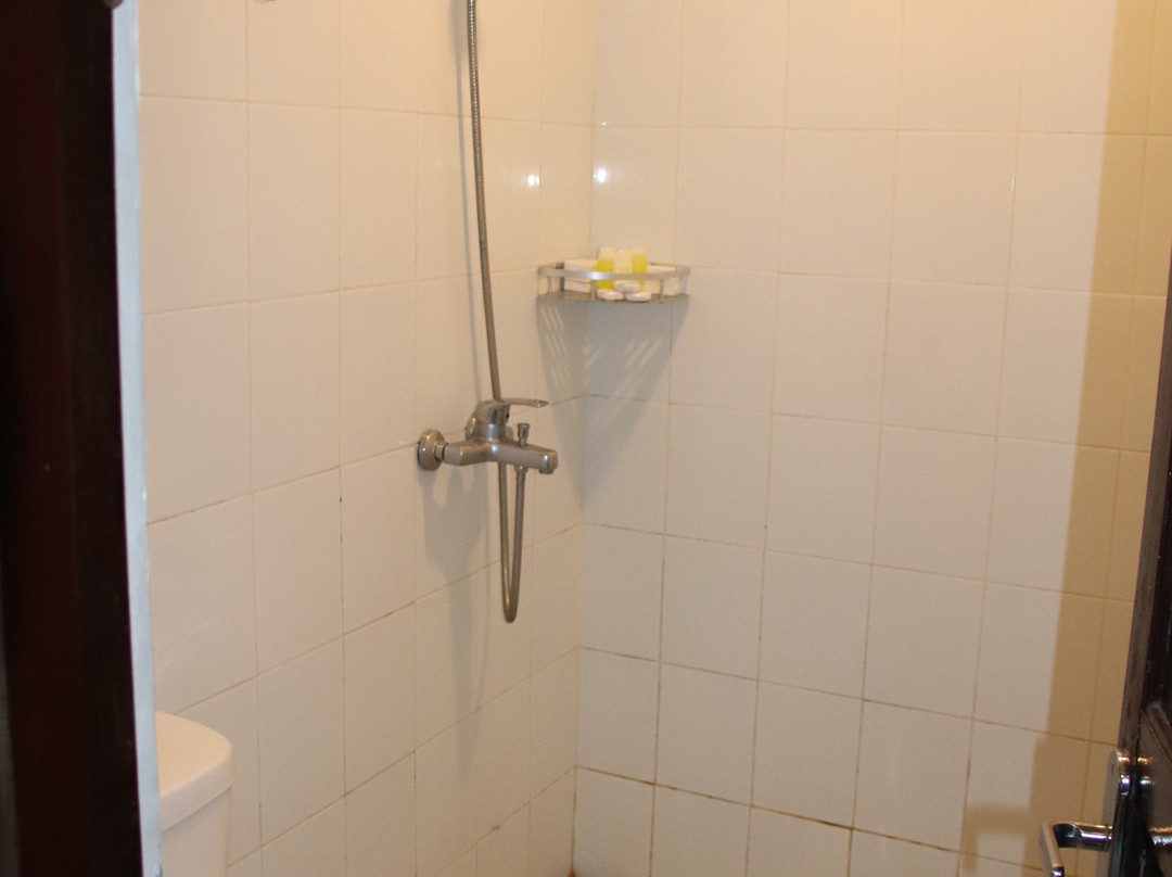 Watu Agung Guest House主图