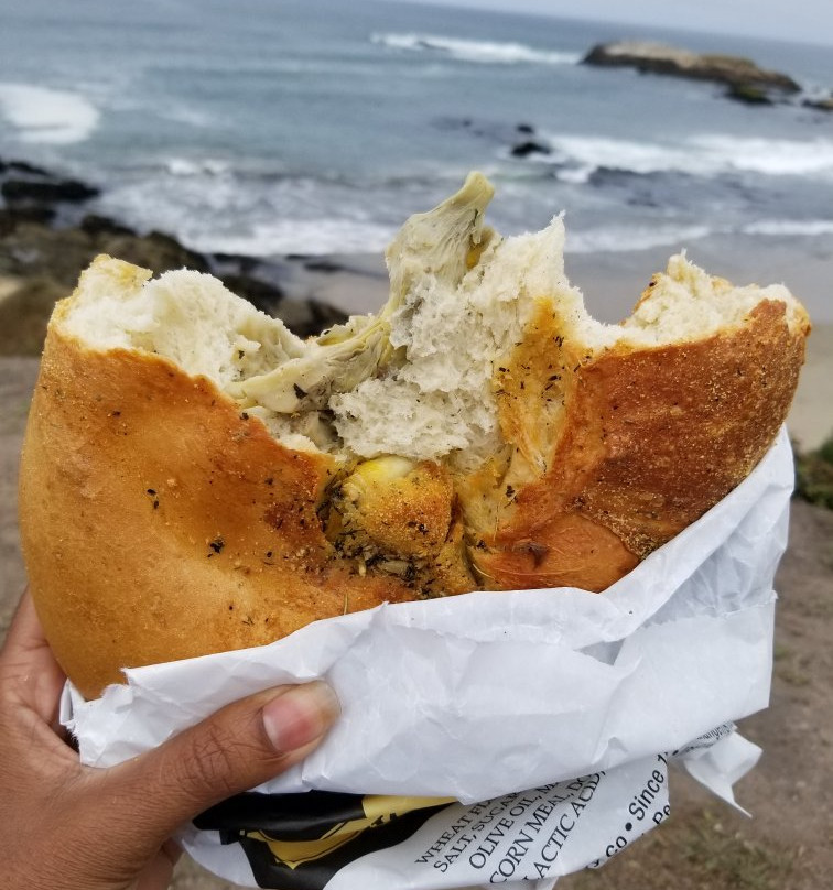 Arcangeli Grocery Company-佩斯卡德罗必去景点