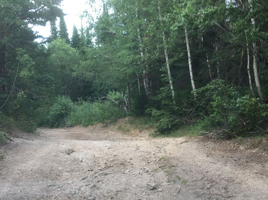 Mountain Sinyukha-Kolyvan必去景点