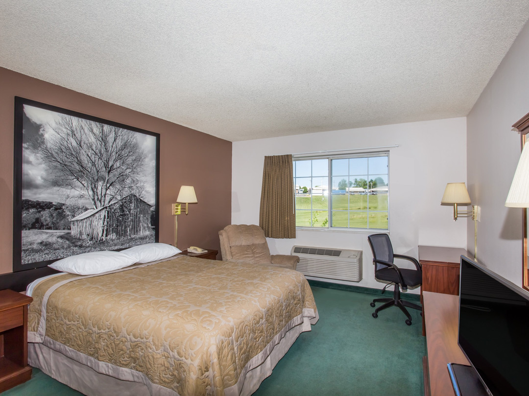 Super 8 by Wyndham Richmond主图