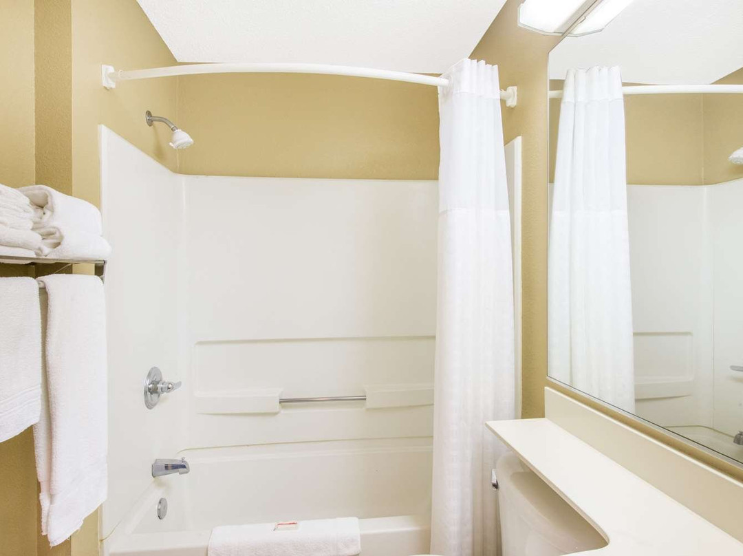 Microtel Inn & Suites by Wyndham Independence主图