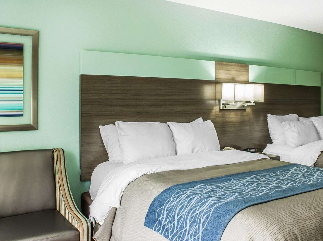 Comfort Inn Dunn Near I-95主图