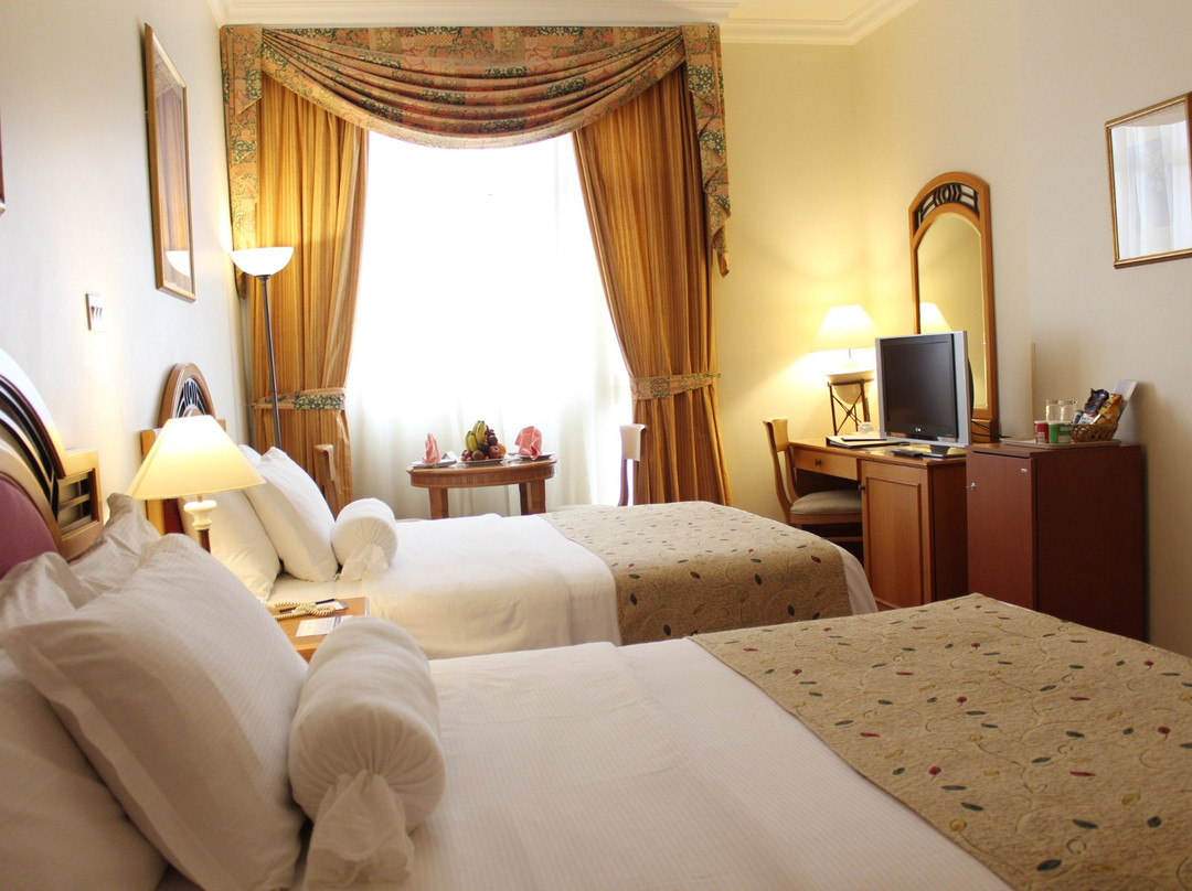 亚尔四季酒店主图