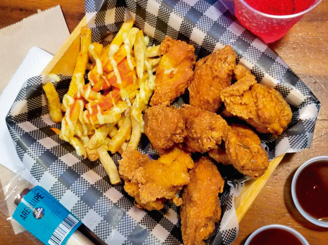 Chicks Alitas & Papitas