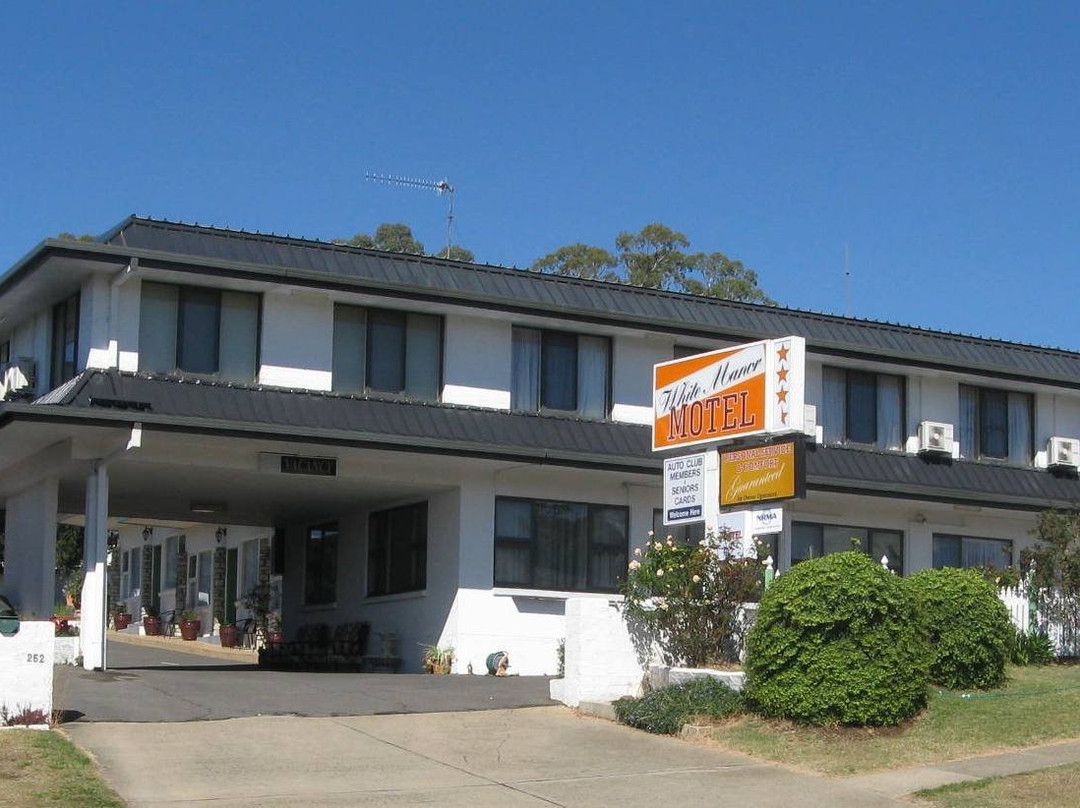 White Manor Motel主图