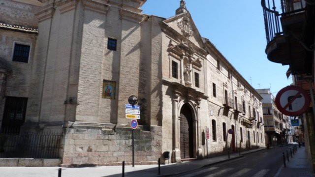 Church of Santo Domingo-卢塞纳必去景点