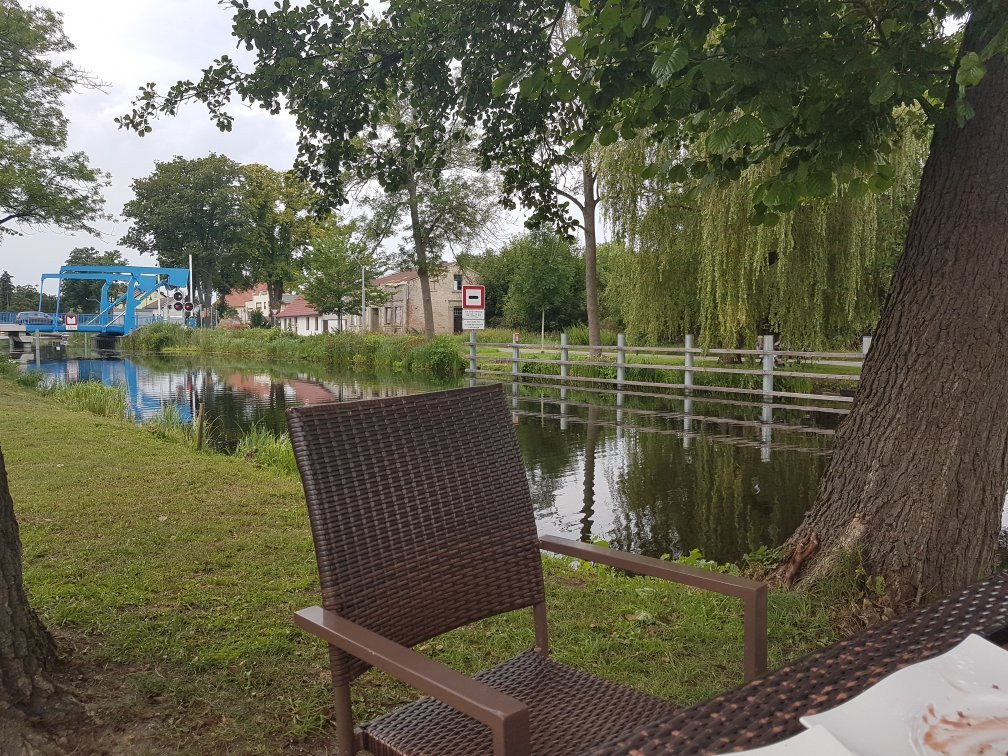 Marienwerder餐馆和美食-Eisschleuse