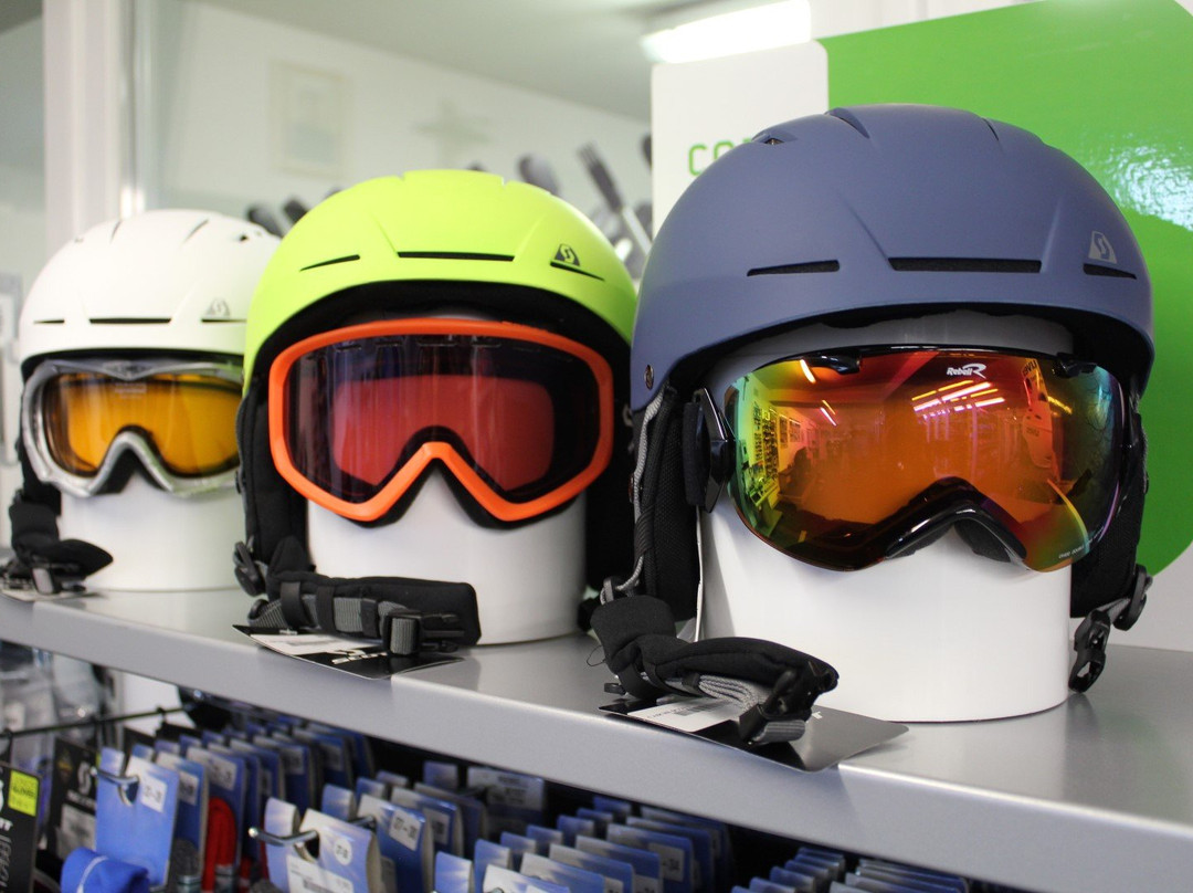 Skiland - Leading Ski Service-巴迪亚必去景点