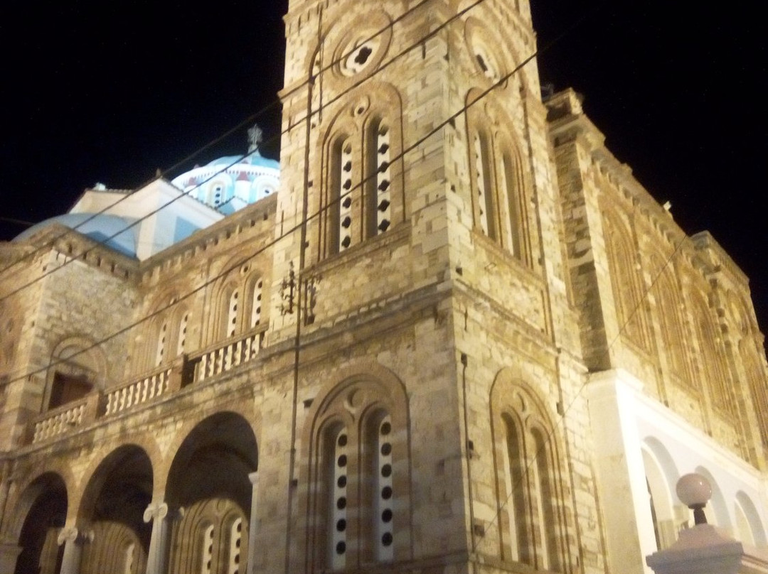Church of the Assumption of the Virgin Mary-Karlovasi必去景点