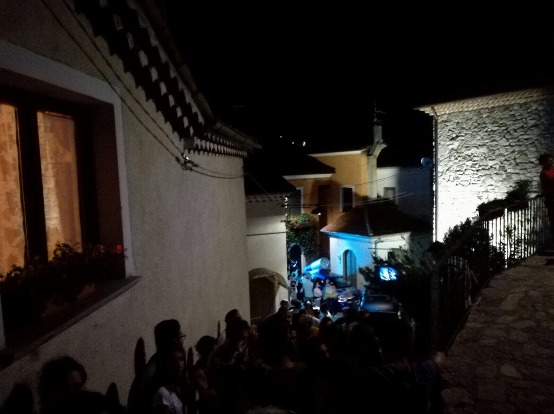 Brienza酒店住宿-Guarda Che Luna