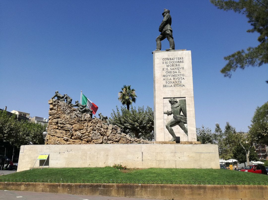 Monumento al Generale Antonio Cascino景点图片