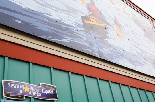 The Painted Whale Seward Mural Walking Tours-苏厄德必去景点