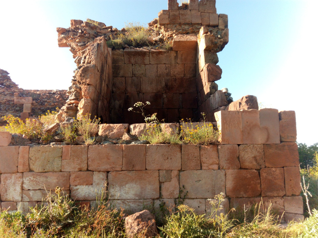 Tanahati Karmir Monastery景点图片