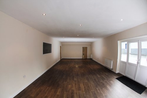 Bridge Community Centre-朗塞斯顿必去景点