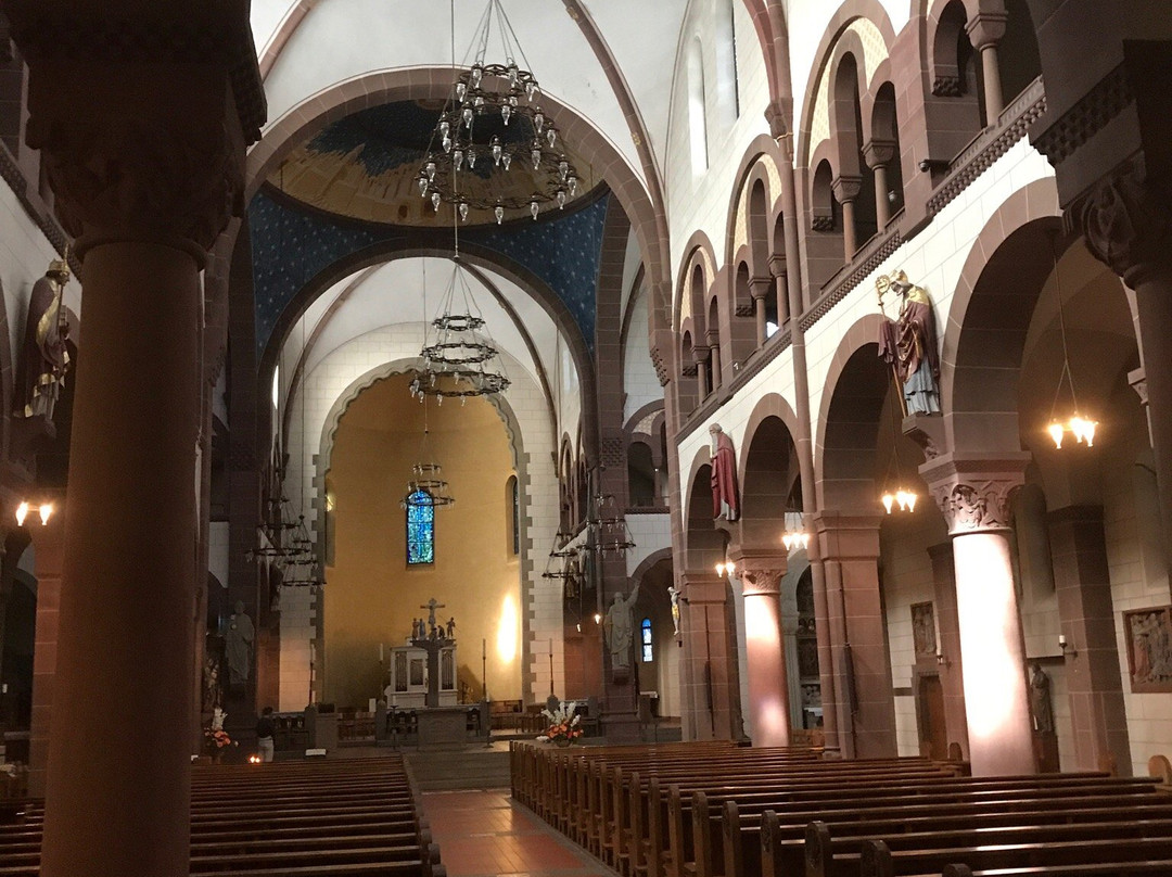 Herz Jesu Kirche景点图片