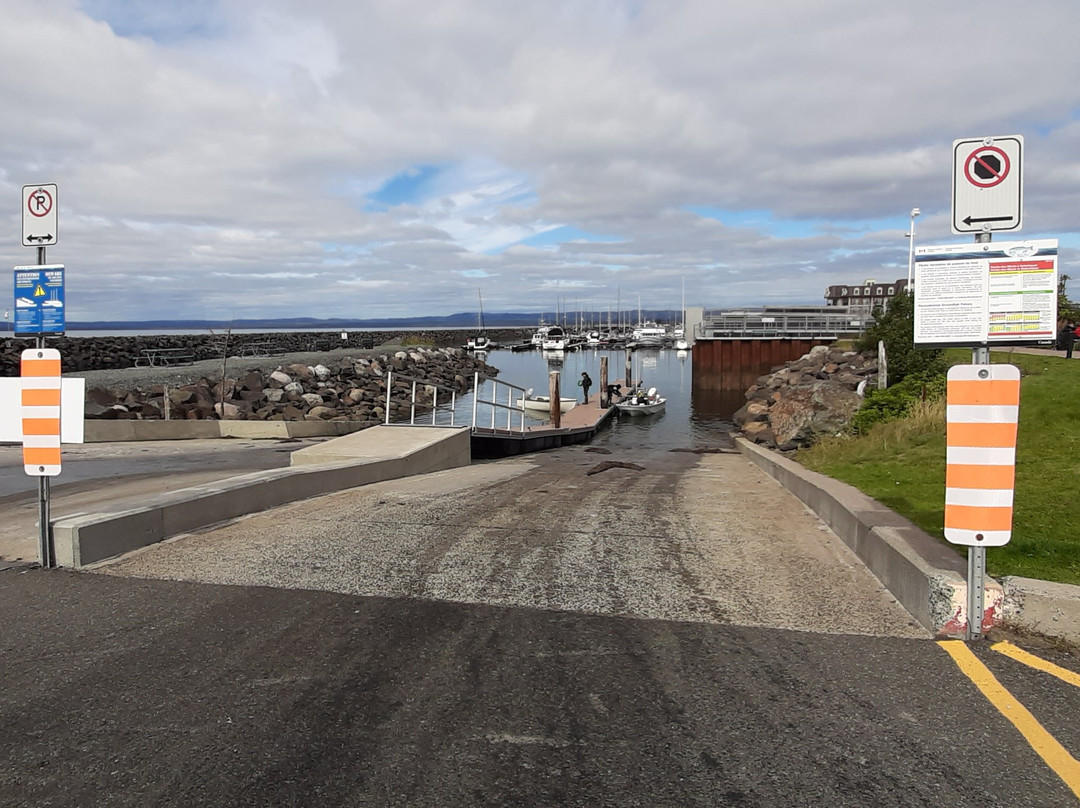Promenade Du Vieux-quai-七岛港必去景点