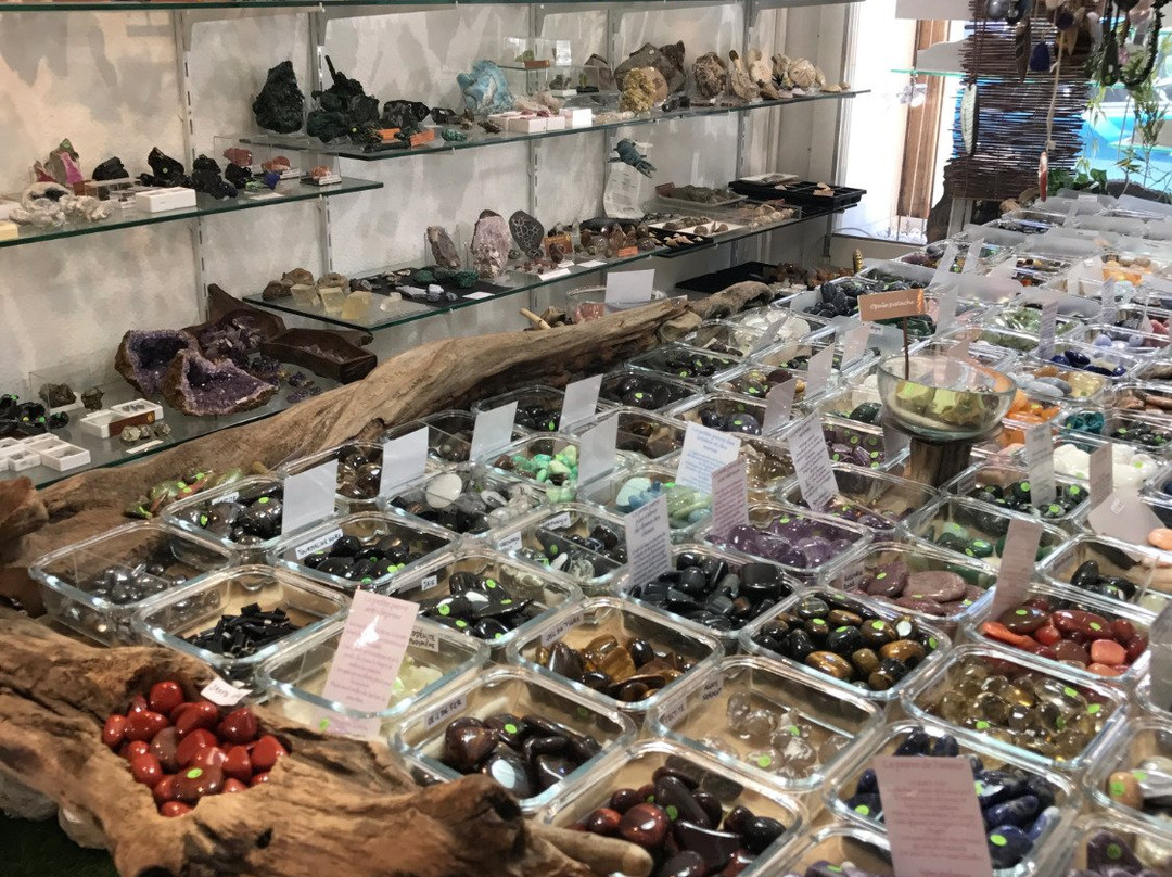 L'Âge de pierre-沃韦必去景点