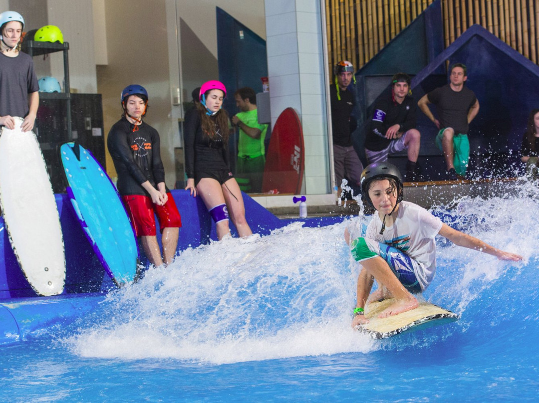 Oasis Surf-Brossard必去景点