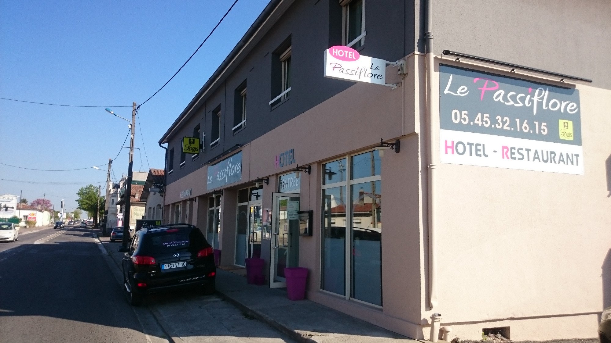 Logis Hôtel le Passiflore-浴室