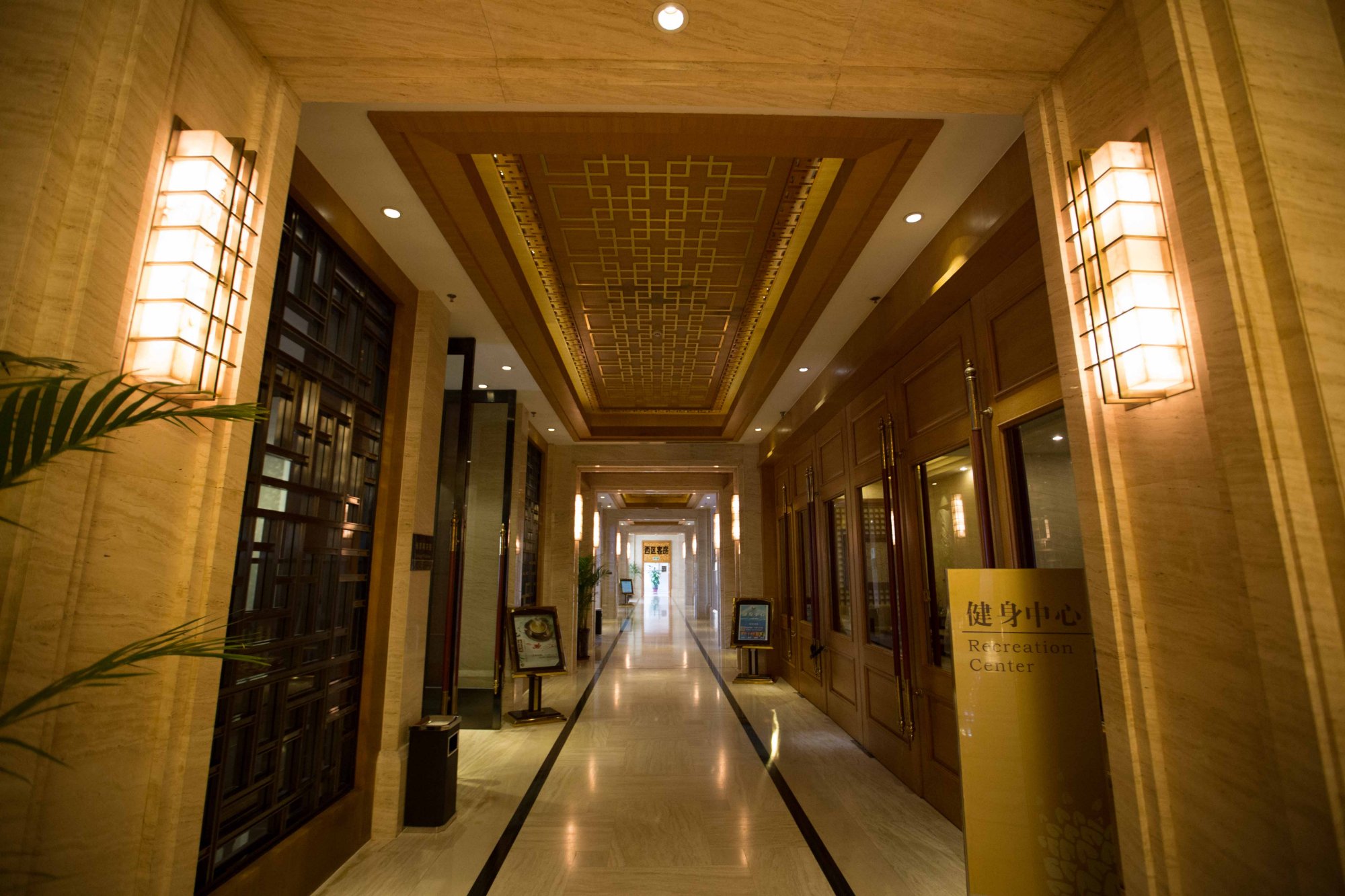 唐山南湖紫天鹅大酒店-官方