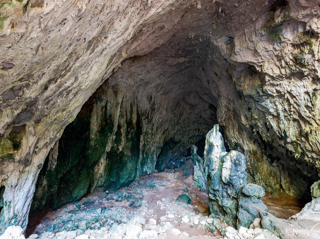Skotino Cave景点图片