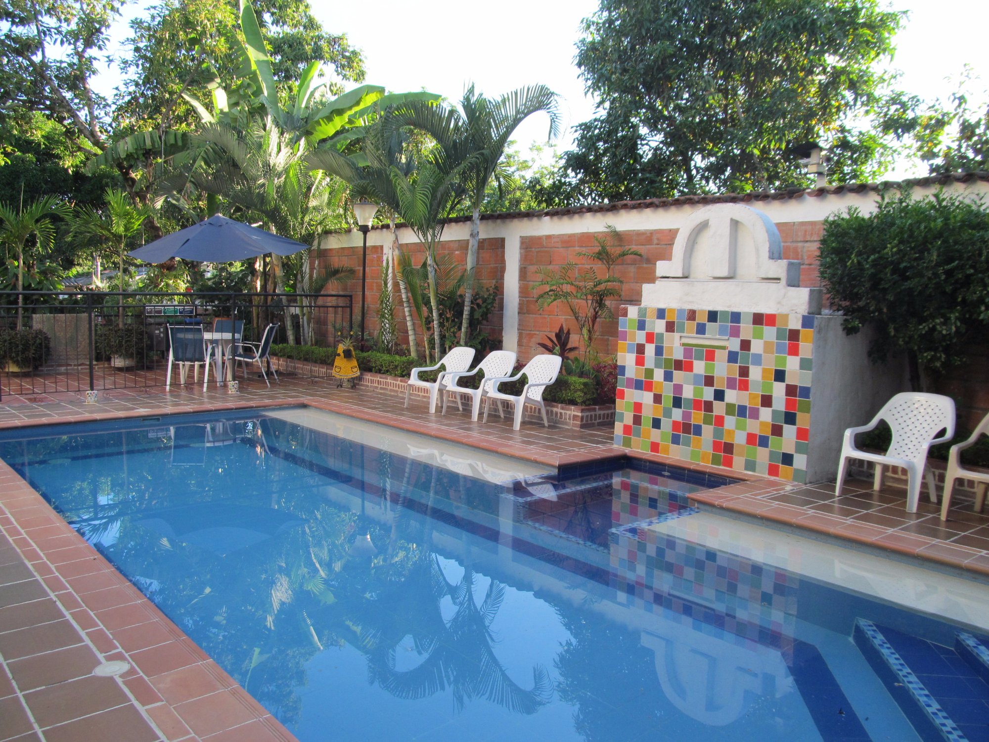 Hotel Casa Oliveros-泳池