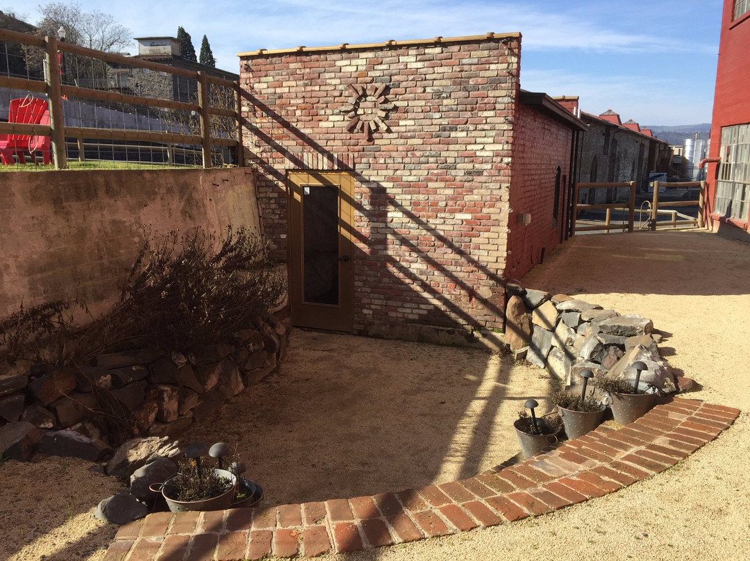 Sunshine Mill Winery-The Dalles必去景点