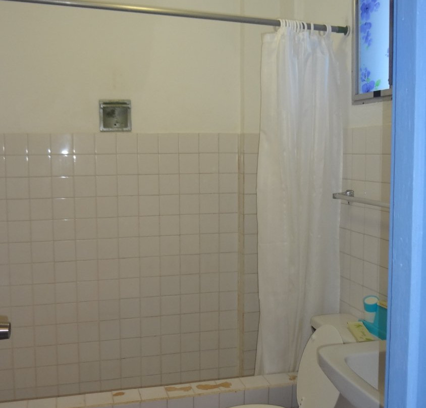 Lorilynns Hotel主图