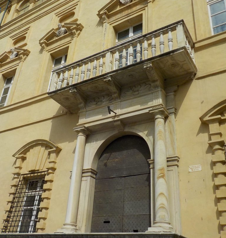 Palazzo Cisterna景点图片