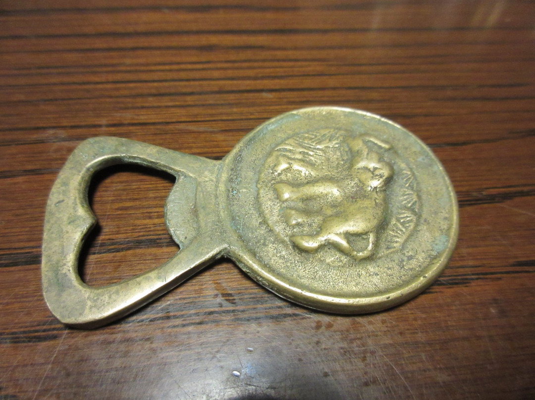 Waruna Antiques景点图片