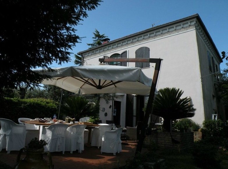 Le tre cose Bed & Breakfast-官方