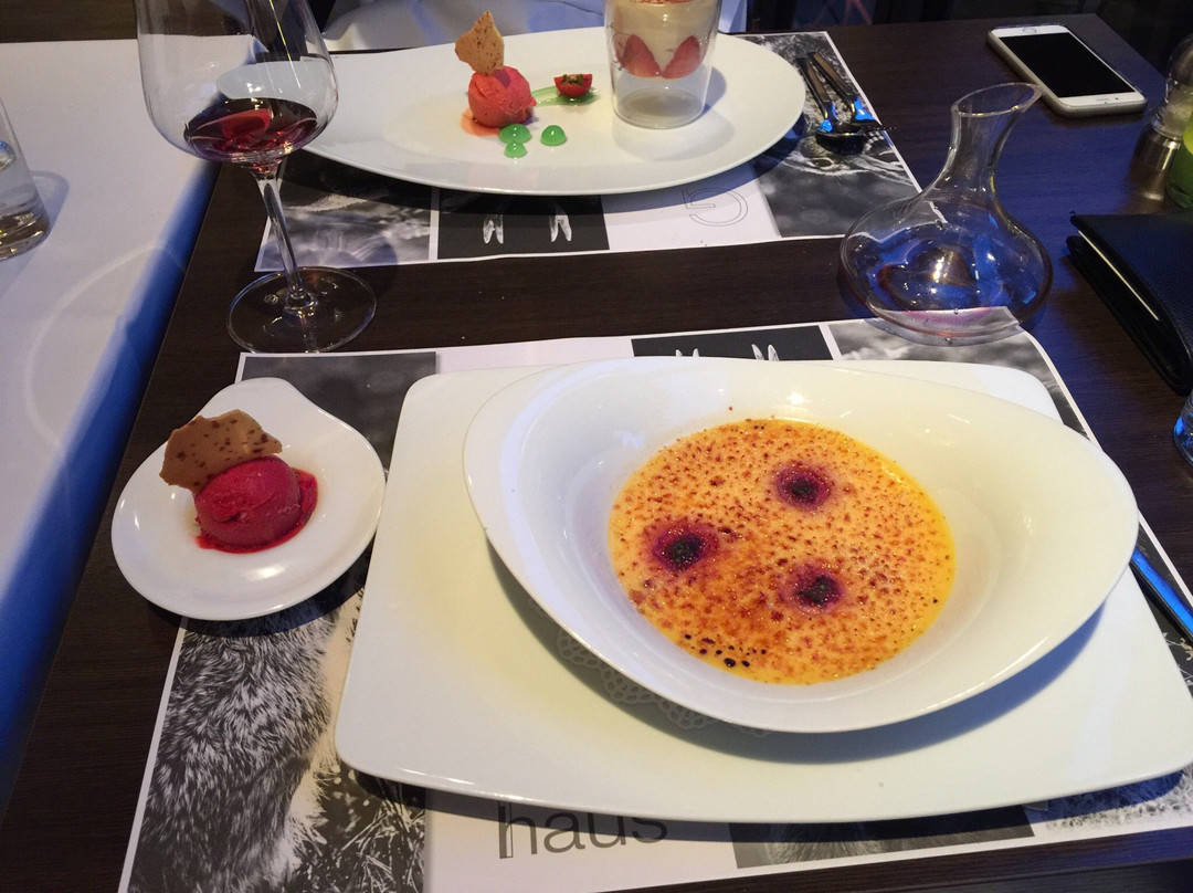阿德勒餐厅酒店主图